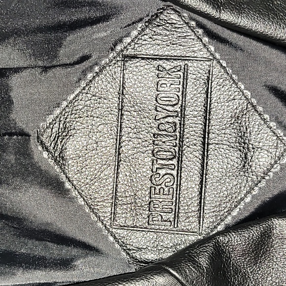 Vintage. Preston & York. Like-new. Genuine Leather long-coat. Women's size XL - Picture 2 of 16